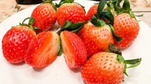 K-BERRY dan K-PERSIMMON Rambah Market Indonesia dengan Stroberi Varietas Baru