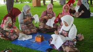 Royal Safari Garden Dorong Pelestarian Warisan Budaya dengan Membatik