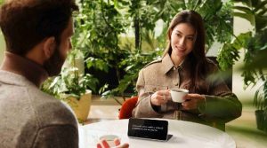 OPPO Find N5 Hadirkan Terjemahan Real-Time dengan Dual Screen