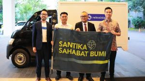 Santika Indonesia Perkuat Konsep Eco-Hotel Lewat Program Pengelolaan Sampah Bersama Rekosistem