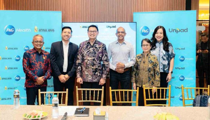 P&G Health Gandeng Unika Atma Jaya dan Unpad, Perkuat Kompetensi Apoteker Masa Depan