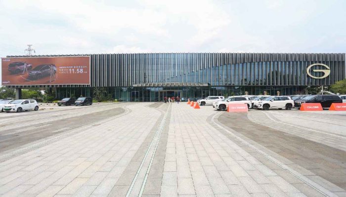 GAC Andalkan Riset Global Perkuat Daya Saing Mobil Listrik AION di Indonesia