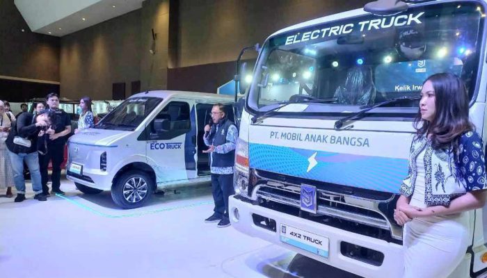 Mobil Anak Bangsa Pamerkan Solusi Kendaraan Listrik dan Teknologi IoT di PEVS 2026